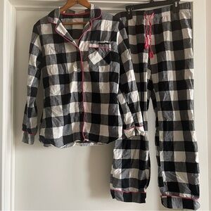 Xhilaration Black and White Plaid Pajama Set - Small